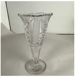 Vase Harvard Yard Tarentum Glass 1896 Pressed Glass Wavy Scalloped Edge 8 x 3.5